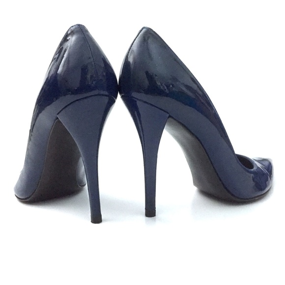 Stuart Weitzman Patent Leather Pointed-Toe Pumps - Picture 7 of 8